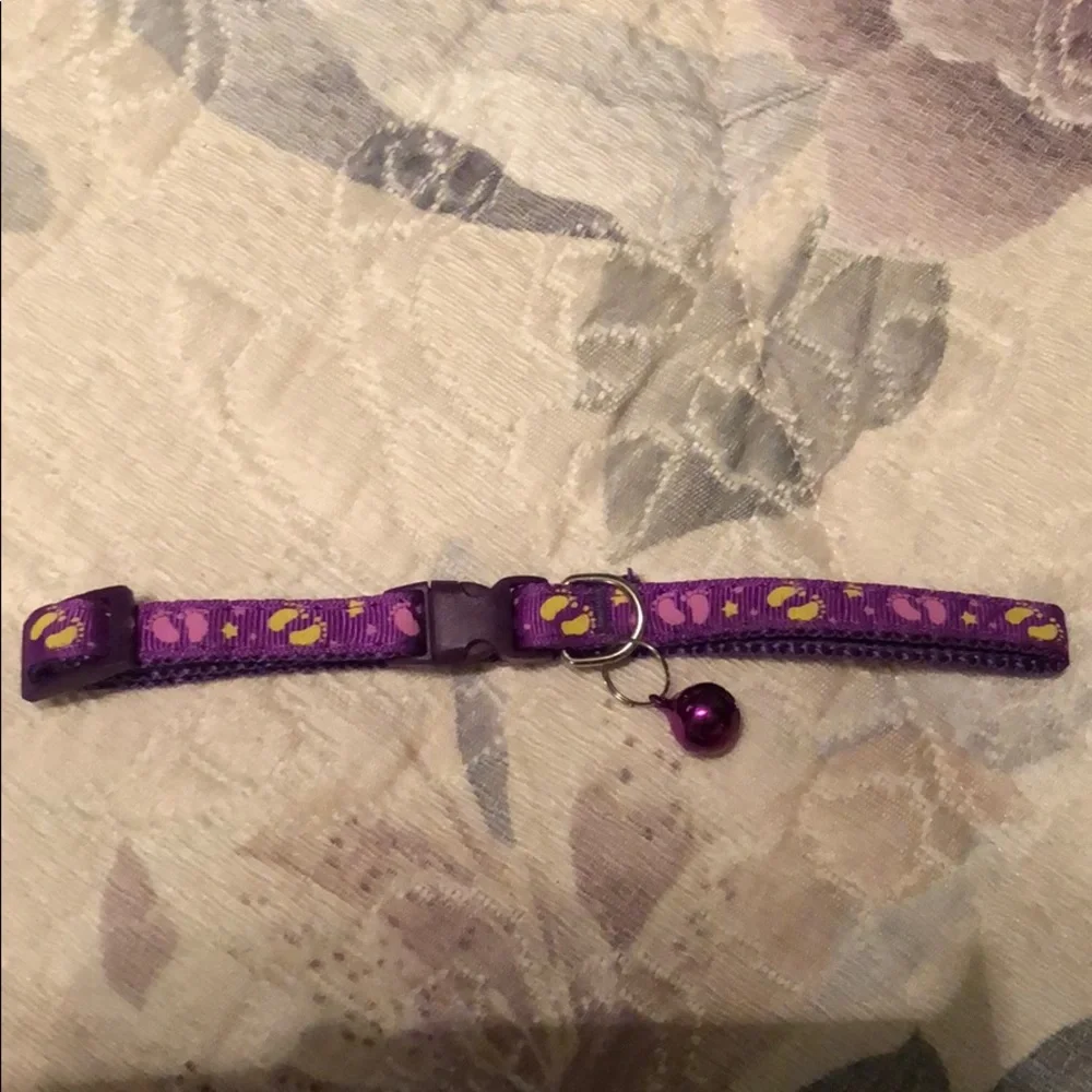 NWT 3 collars for cat or small dog